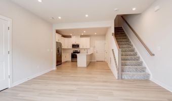 43798 MIDDLEWAY Ter, Ashburn, VA 20147
