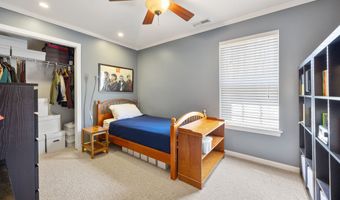 75 Orleton Ct, Cheshire, CT 06410