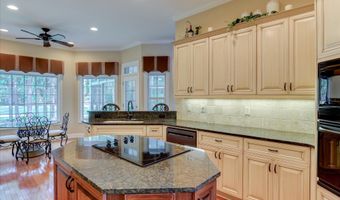 405 Spalding Lake Cir, Aiken, SC 29803