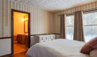 137 China Rd, Albion, ME 04910