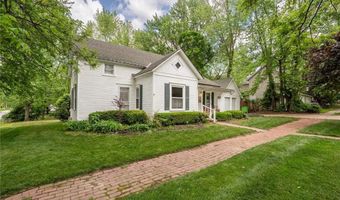 920 Grove St, Baldwin City, KS 66006