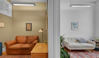 14 School St, Bristol, VT 05443