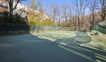 4201 CATHEDRAL Ave NW #222W, Washington, DC 20016