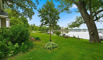 2948 E Skinner Lake N Dr, Albion, IN 46701