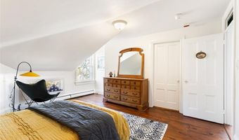 12 Mt. Vernon St 5, Newport, RI 02840