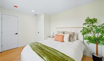 27 SOAR Way, Newport, RI 02840