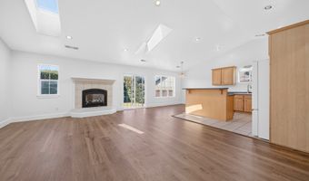 96407 Oceanside E Dr, Brookings, OR 97415