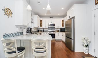 741 Beach Ave, Beachwood, NJ 08722