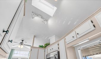 181 MINESHAFT Dr, Apache Junction, AZ 85119