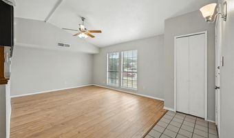 6076 Dooley Dr, The Colony, TX 75056
