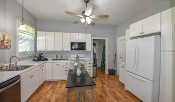 102 Langley St, Abbeville, SC 29620