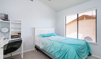 1660 W HONEYSUCKLE Ln, Chandler, AZ 85248