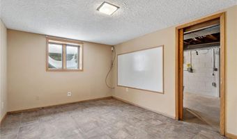 718 Jackson St, Anoka, MN 55303