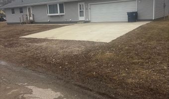 904 Diagonal Ave, Armstrong, IA 50514