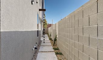 705 Alcalde Pl SW Lower, Albuquerque, NM 87104