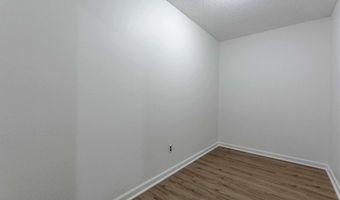 218 Hunters Run Dr, Benton, AR 72015