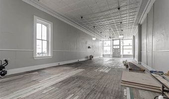 217 W 1st St, Abilene, KS 67410