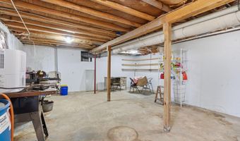 19360 Lawrence 2227, Aurora, MO 65605