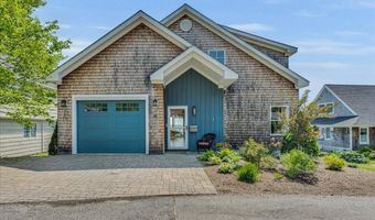 48 Ocean St, Belfast, ME 04915