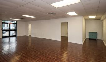 413 High St, Bristol, RI 02809