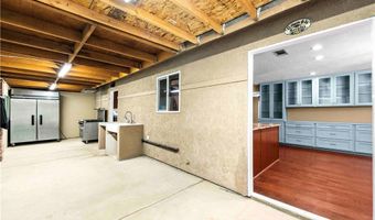 19989 Cronese Ln, Apple Valley, CA 92308