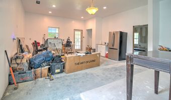 208 E Sixth St, Adel, GA 31620