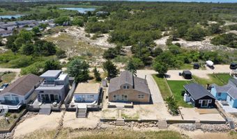 154 Shore Dr E, Amagansett, NY 11930