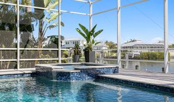 625 BALIBAY Rd, Apollo Beach, FL 33572