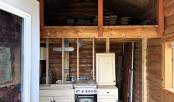 11 Tower Ridge Dr, Devils Tower, WY 82714