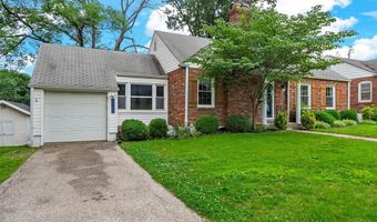 7220 Mackenzie Rd, Affton, MO 63123
