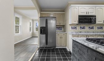 1090 Cherokee St, Biloxi, MS 39530