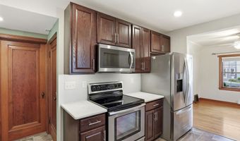 821 S WEIMAR St, Appleton, WI 54915