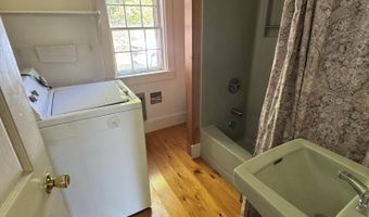 186 Bridgton Rd, Sebago, ME 04029