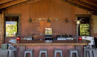 13920 Theisen Rd, Belgrade, MT 59714