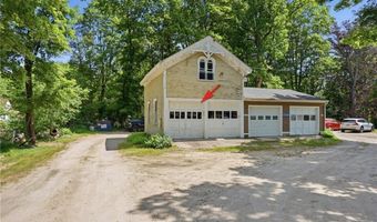 7 Nichols Ln 7, Hopkinton, RI 02832