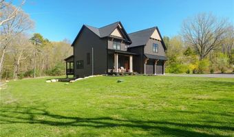 450 Carrs Pond Rd, East Greenwich, RI 02818