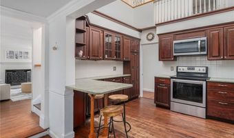 84 Hickory Dr, East Greenwich, RI 02818