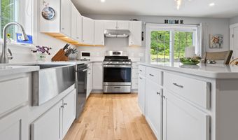 15 Cider Mill Ln, Standish, ME 04084