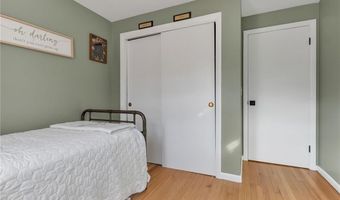 62 Canonchet Trl, Cranston, RI 02921