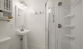 24 Ray Ct, Alamo, CA 94507