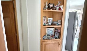 64 Oxford St, Augusta, ME 04330