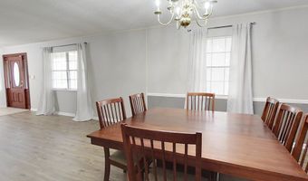 1402 Pineland Dr, Bainbridge, GA 39819