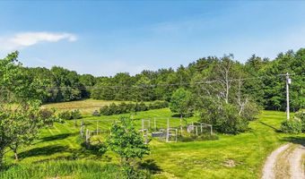 18 Cobb Rd, Belfast, ME 04915