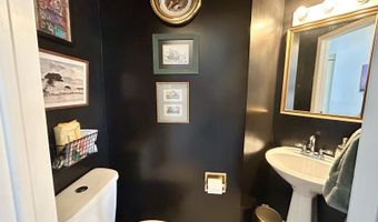 24 Westfield Pl, Athens, OH 45701