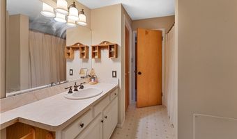 6370 Fairview Rd, Austintown, OH 44515