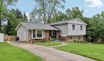 4907 CHANTICLEER Ave, Annandale, VA 22003