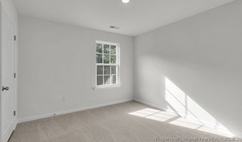 725 Lazy Elm Ln, Aberdeen, NC 28315