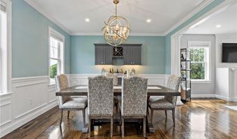 54 Michael Dr, Bristol, RI 02809