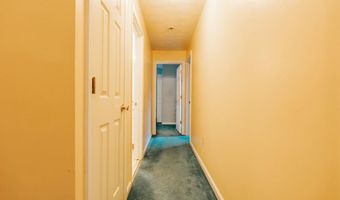 65 Village Hill Ln, North Kingstown, RI 02852