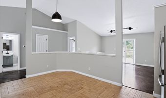 7246 Registry Dr, Indianapolis, IN 46217